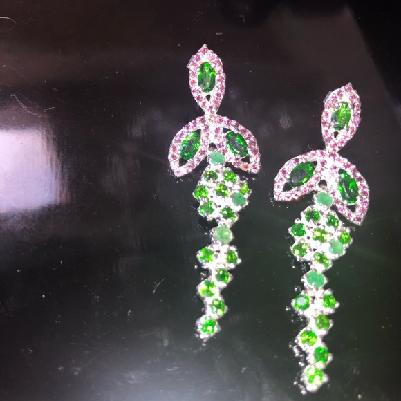 Exquisite Genuine Emerald Chrome Diopside Earrings - Picture 7 of 9